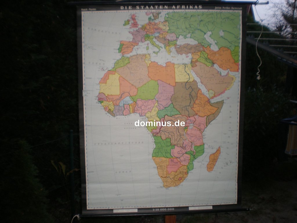 Die-Staaten-Afrikas-JPD-1A64-top-10M-96x121-11er-EM55.jpg